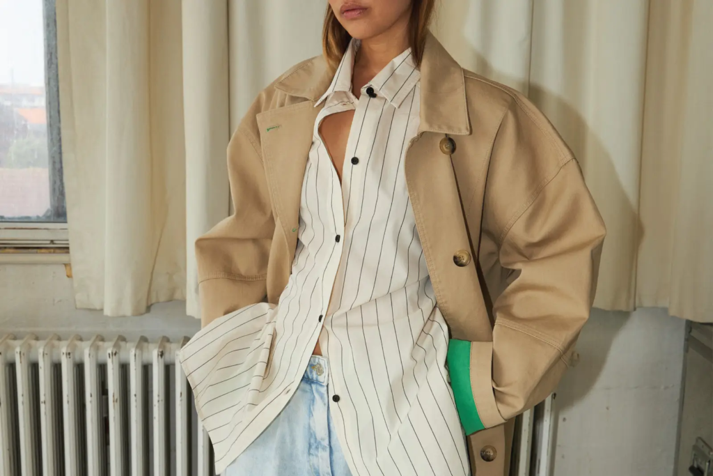 Essential Clothing: Timeless Pieces Everyone Should Own